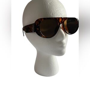 Round Shaped Tortoise Shell Sunglasses